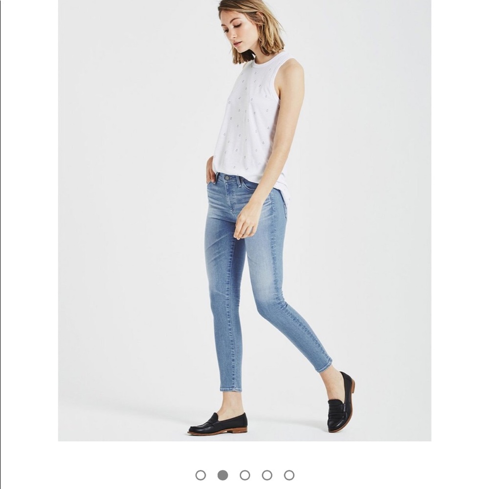 AG-ED DENIM light wash stilt cropped  jeans 27